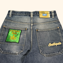 Load image into Gallery viewer, Southpole Vintage 1992 Cypress Hill Patch Baggy Jeans (M)
