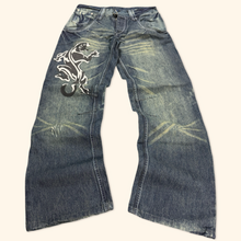 Load image into Gallery viewer, Printed 2000s Straight Leg Jeans (S/M)
