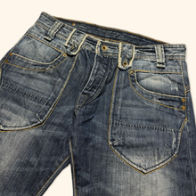 Load image into Gallery viewer, Kaporal 2000s Dragon Straight Leg Jeans (M/L)
