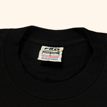 Lade das Bild in den Galerie-Viewer, Tupac &quot;Only God Can Judge Me&quot; Vintage 2000s Heavy Cotton Rap T-Shirt (M)
