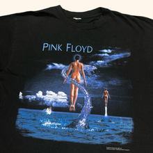 Load image into Gallery viewer, Pink Floyd Licensed Vintage 2004 T-Shirt (M)
