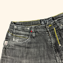 Load image into Gallery viewer, Enyce 2000s Baggy Jorts Shorts (XL)
