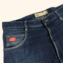 Load image into Gallery viewer, Dickes Vintage 2000s Baggy Jeans (XL)
