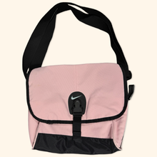 Lade das Bild in den Galerie-Viewer, Nike 2000s Pink Bag
