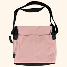 Lade das Bild in den Galerie-Viewer, Nike 2000s Pink Bag
