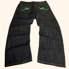 Load image into Gallery viewer, Rocawear 2000s Straight Leg Jeans (XL)
