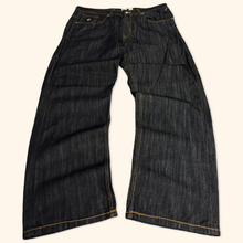 Load image into Gallery viewer, Rocawear 2000s Straight Leg Jeans (XL)
