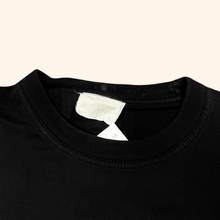 Load image into Gallery viewer, Vintage 2000s Punks Not Dead Anarchy Will Beat T-Shirt (L)

