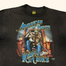 Lade das Bild in den Galerie-Viewer, 3D Emblem 1988 &quot;American By Birth - Rebel By Choice&quot; Sun Faded Vintage Single Stitch T-Shirt (XL)
