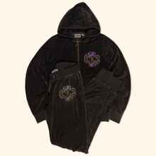 Lade das Bild in den Galerie-Viewer, Juice Culture Vintage 2000s Ladies Track Suit (L)
