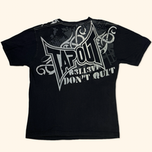 Lade das Bild in den Galerie-Viewer, Tapout Printed T-Shirt (L/XL)
