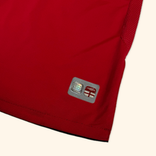 Lade das Bild in den Galerie-Viewer, Umbro 2004/06 England Jersey (XL)
