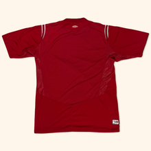 Lade das Bild in den Galerie-Viewer, Umbro 2004/06 England Jersey (XL)
