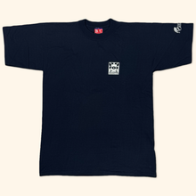 Lade das Bild in den Galerie-Viewer, Croc Fox Interactive Vintage 1997 PS1 Gaming T-Shirt (XL)
