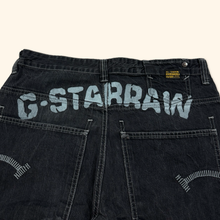Load image into Gallery viewer, G-Star 2000s Spell Out Straight Leg Jeans (M)
