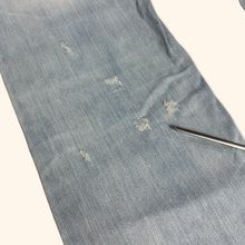 Load image into Gallery viewer, Southpole 2000s Straight Leg Jeans (L)
