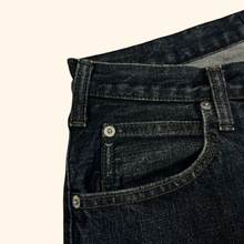 Lade das Bild in den Galerie-Viewer, Armani 2000s Straight Leg Jeans (L)
