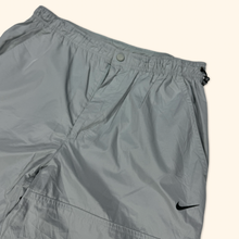 Load image into Gallery viewer, Nike 2000s Grey Track Pants Jogger (M/L)
