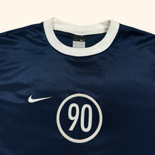 Lade das Bild in den Galerie-Viewer, Nike 20000s Vintage Total 90 Sport Shirt (L)
