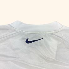 Lade das Bild in den Galerie-Viewer, Nike 2000s Vintage Sport Shirt (M)
