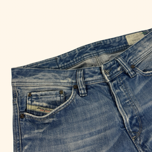 Load image into Gallery viewer, Diesel Industry Distresed "Viker" Straight Leg Jeans 30/32 (M)
