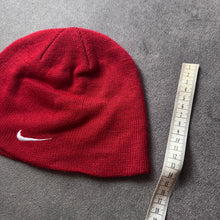 Load image into Gallery viewer, Nike 2000s Beanie
