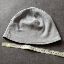 Load image into Gallery viewer, Nike 2000s Reversible Fleece Beanie
