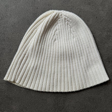 Load image into Gallery viewer, Nike 1990s Beanie (S/M)
