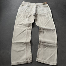 Load image into Gallery viewer, Burberry Straight Leg Jeans (M)
