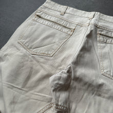 Load image into Gallery viewer, Burberry Straight Leg Jeans (M)
