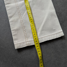 Load image into Gallery viewer, Burberry Straight Leg Jeans (M)
