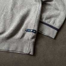 Load image into Gallery viewer, Nike Vintage 2000s Sweater (S/M)
