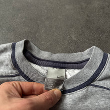 Load image into Gallery viewer, Nike Vintage 2000s Sweater (S/M)
