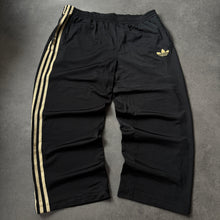 Load image into Gallery viewer, Adidas Firebird 2007 Track Pants Jogger (M/L)
