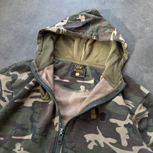 Load image into Gallery viewer, Fishbone 2000s Camo Zipper (M)
