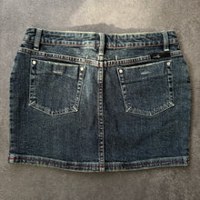 Load image into Gallery viewer, Oakley Ladies Mini Skirt (M)
