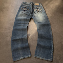 Load image into Gallery viewer, Machine 2000s Straight Leg Jeans (S)

