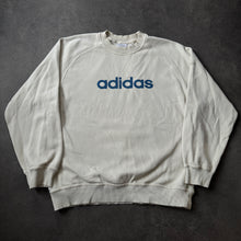 Lade das Bild in den Galerie-Viewer, Adidas Vintage 2000s Sweater (L)
