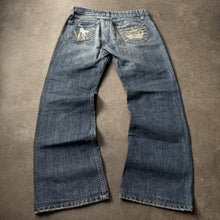 Load image into Gallery viewer, Victoria Beckham Vintage 2000s Jeans (S/M)
