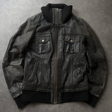 Lade das Bild in den Galerie-Viewer, Real Death 2000s Slim Fit Ladies Leather Jacket (M)
