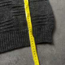 Lade das Bild in den Galerie-Viewer, Lacoste Vintage Knit Wool Sweater (M)
