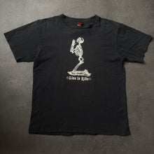 Lade das Bild in den Galerie-Viewer, Independent Live To Ride Skate T-Shirt (M)

