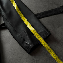 Load image into Gallery viewer, Vintage 90s Leather Coat (M)
