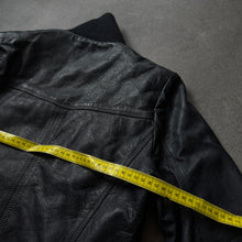 Load image into Gallery viewer, Aim 2000s Slim Fit Ladies Leather Jacket (M)
