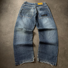 Lade das Bild in den Galerie-Viewer, Southpole 2000s Graffiti Tag Baggy Jeans (S/M)
