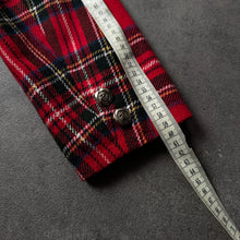 Load image into Gallery viewer, British Vintage 80s Tartan 100% Wool Plaid Ladies Blazer Jacket (S/M)
