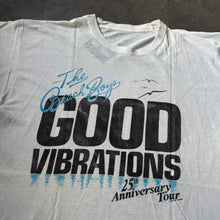 Lade das Bild in den Galerie-Viewer, The Beach Boys 25th Anniversary 1987 Vintage Rock Band T-Shirt (XL)

