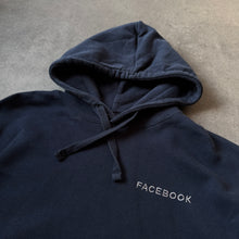 Lade das Bild in den Galerie-Viewer, Russell  Facebook Promo Hoodie (L)

