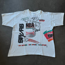 Lade das Bild in den Galerie-Viewer, San Fransisco 90s NBA San Antonio Spurs 1990 Single Stitch T-Shirt (XXL)
