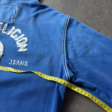 Lade das Bild in den Galerie-Viewer, True Religion 2000s Faded Skull Zipper (L)
